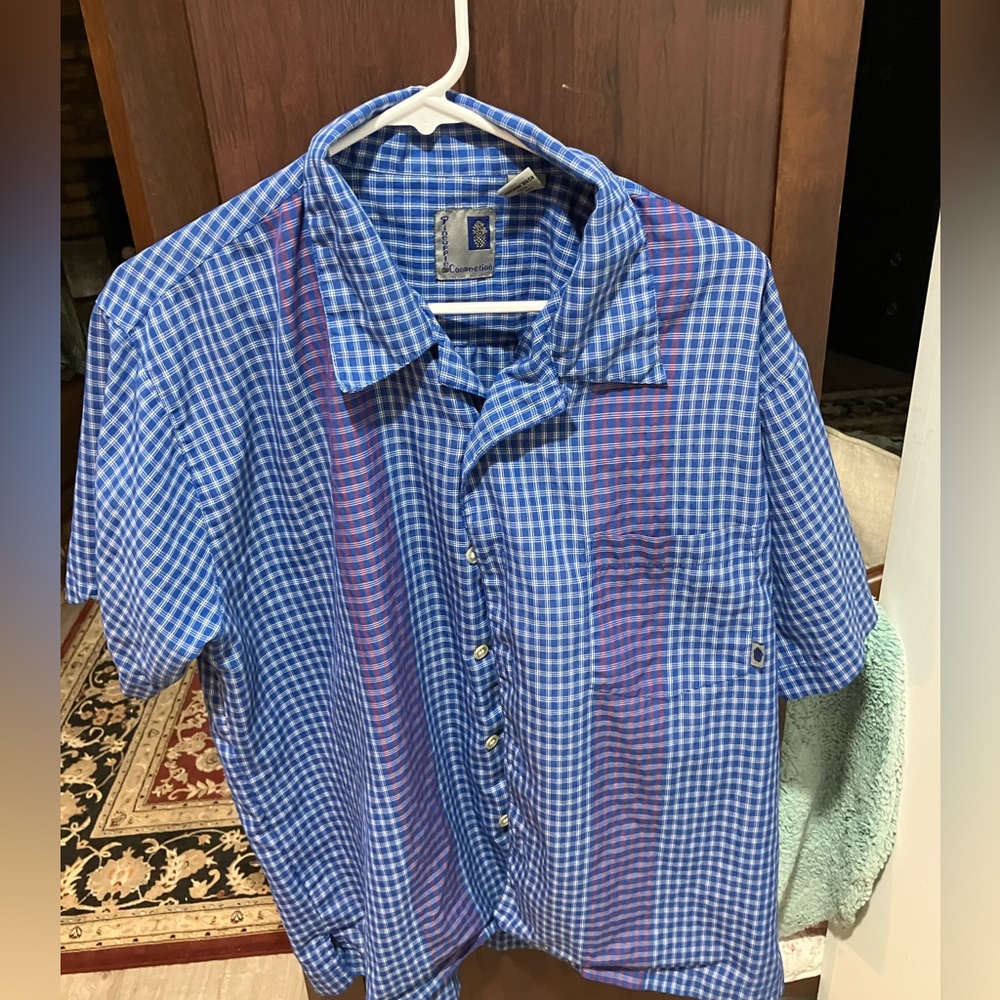 Men’s SS pineapple connection shirt. Button up. Blue. Size Large